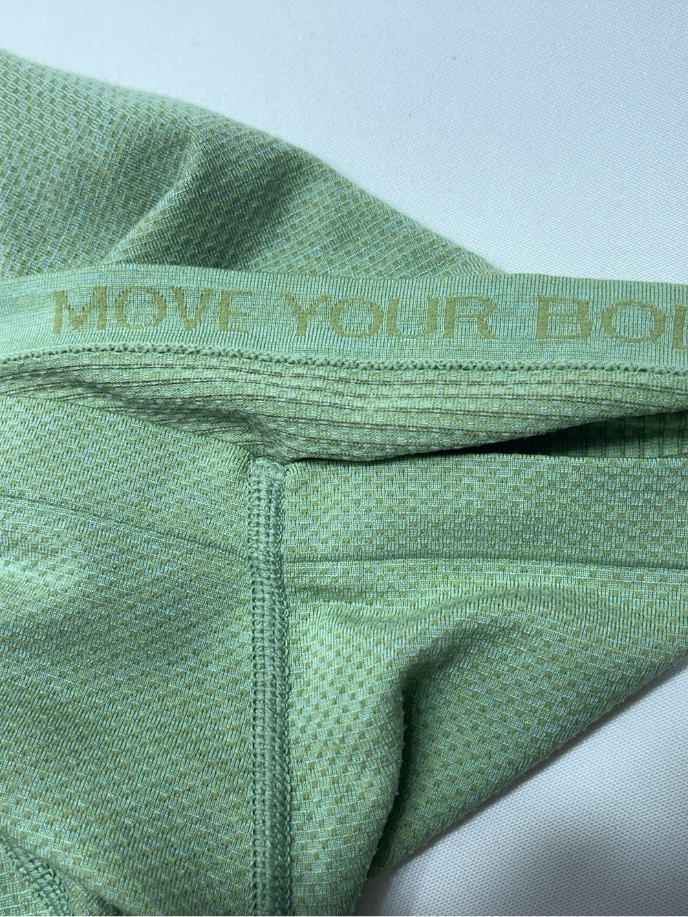 Lululemon Shirt Mens Size XXL Green Movement Is Medicine Athletic Tee - Picture 14 of 14